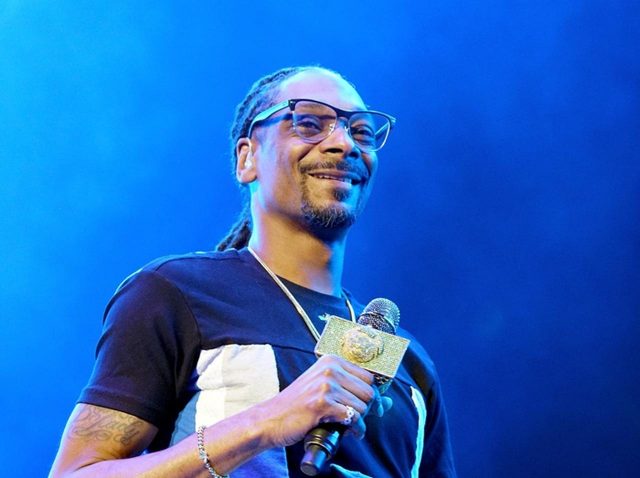 スヌープ・ドッグ、カート・コバーンとの「フォトショ写真」が合成と気づかず公開