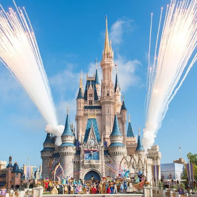 ディズニーランド、朝6時に「花火の予行練習」で周辺住民を叩き起こす