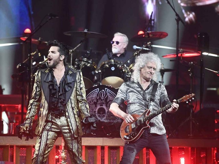 クイーン+アダム・ランバート、北米ツアーが終了！打ち上げ写真が微笑ましい