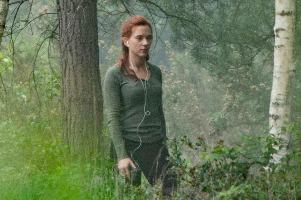 『ブラック・ウィドウ』、壮大なセットの撮影現場の様子をキャッチ【写真アリ】