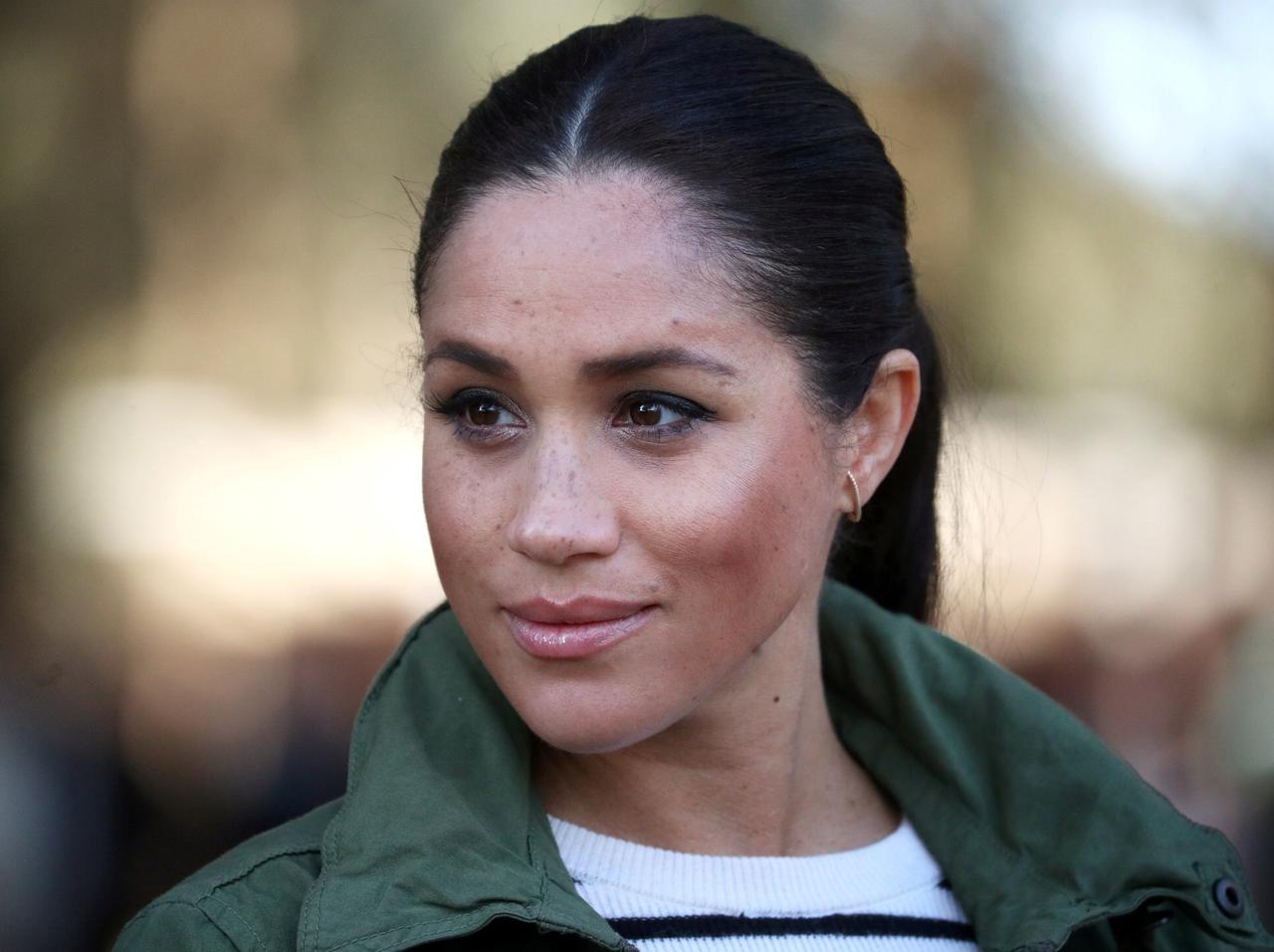 メーガン妃の“直筆手紙”が公開、その「達筆さ」にファンがどよめく