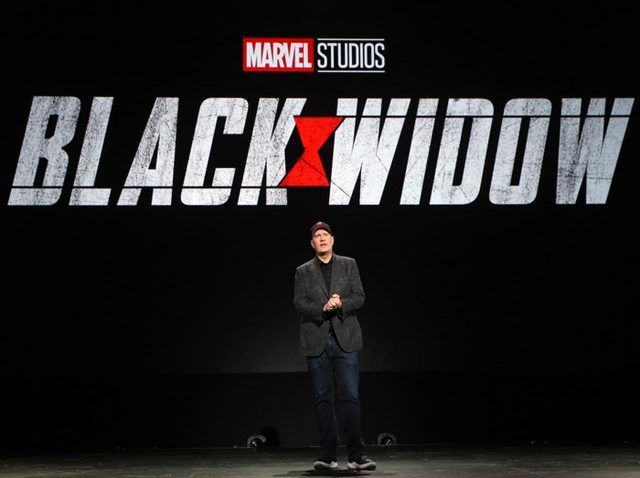 MCU映画『ブラック・ウィドウ』の新しい衣装が公開、世界観伝わるポスターアートも