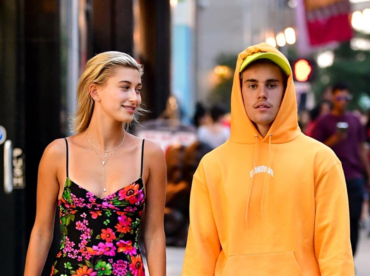 ヘイリー・ビーバー、来日中に東京で手に入れた「戦利品」を自慢