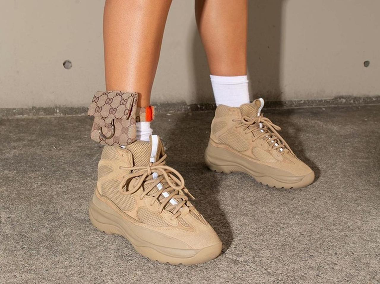 「足首用」のマイクロバッグがフェスに大活躍の予感