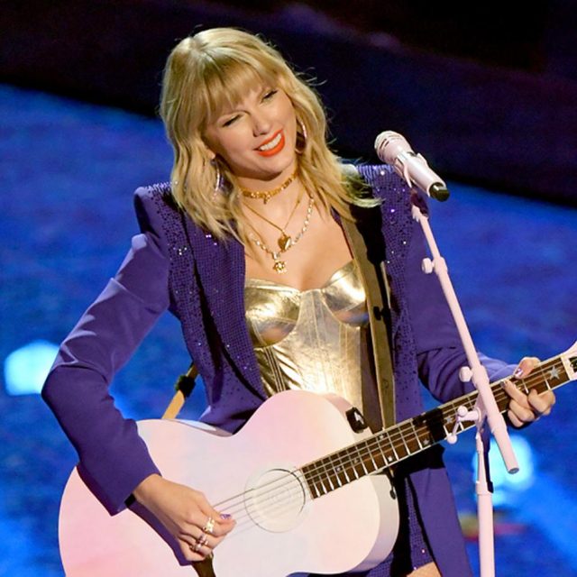 テイラー・スウィフトが断固として譲らなかった「粋な交換条件」に喝采【VMA 2019】