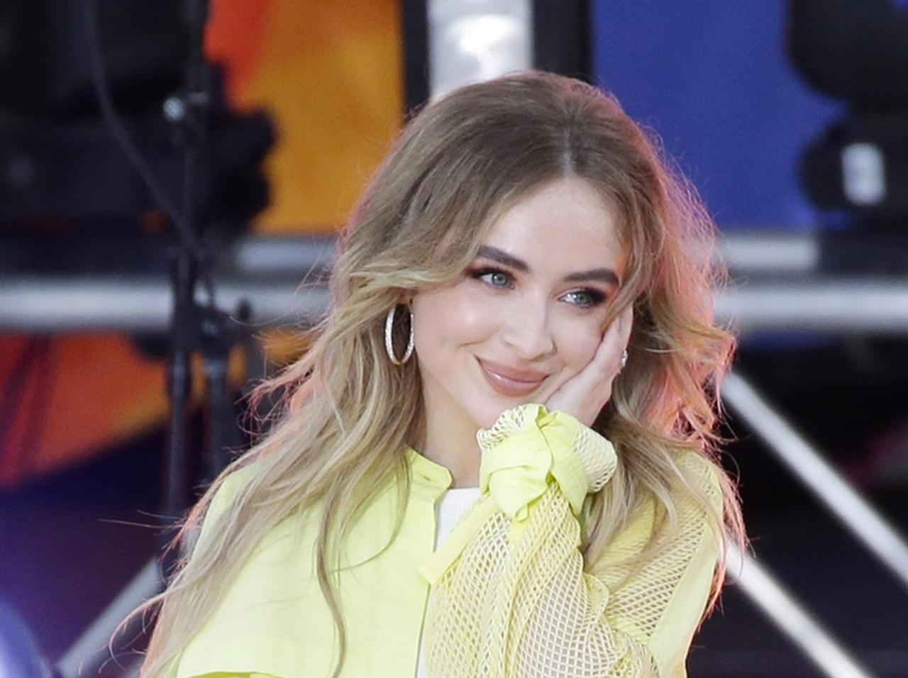 サブリナ・カーペンター、日本を代表する「あるお菓子」にハートを奪われる