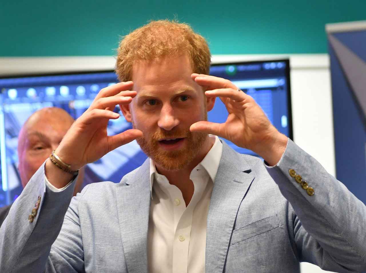 ヘンリー王子、滞在先の各ホテルで「全力で拒否する」サービスとは？