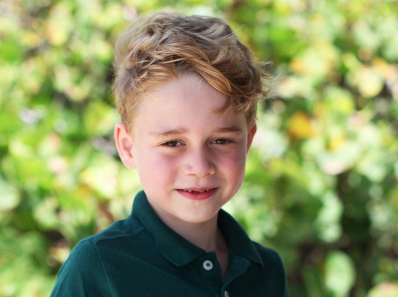 男が踊って何が悪い?NYの交差点で 300人がバレエレッスン、ジョージ王子を擁護