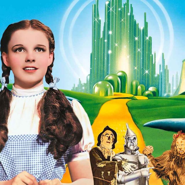 『オズの魔法使』ドロシーのワンピースがオークションへ！80年前の衣装のお値段が…