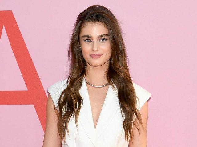 テイラー・ヒル、「かわいい顔」をつくる普段のメイク法とは？