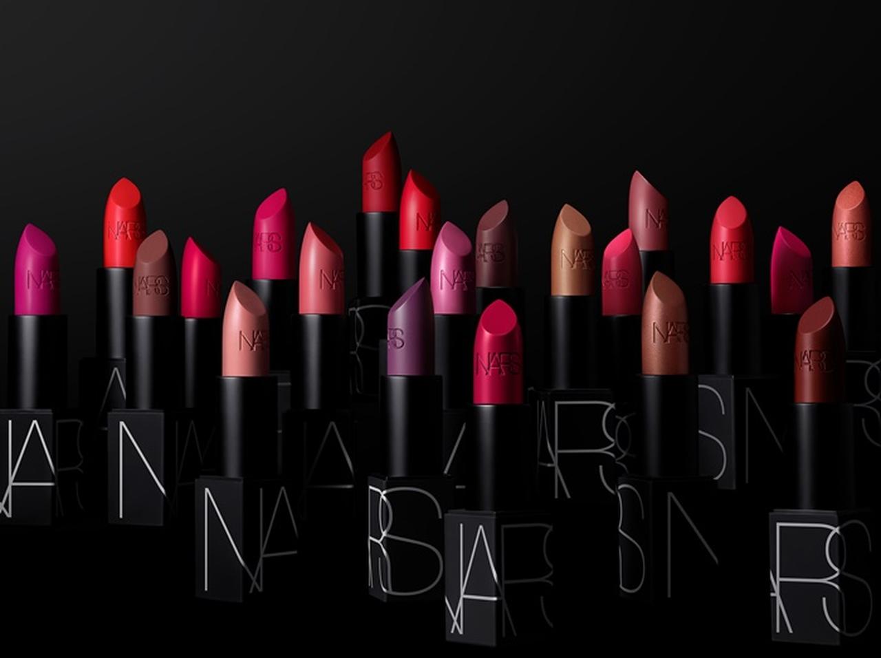 NARS、新「リップスティック」圧巻の全60色展開で登場