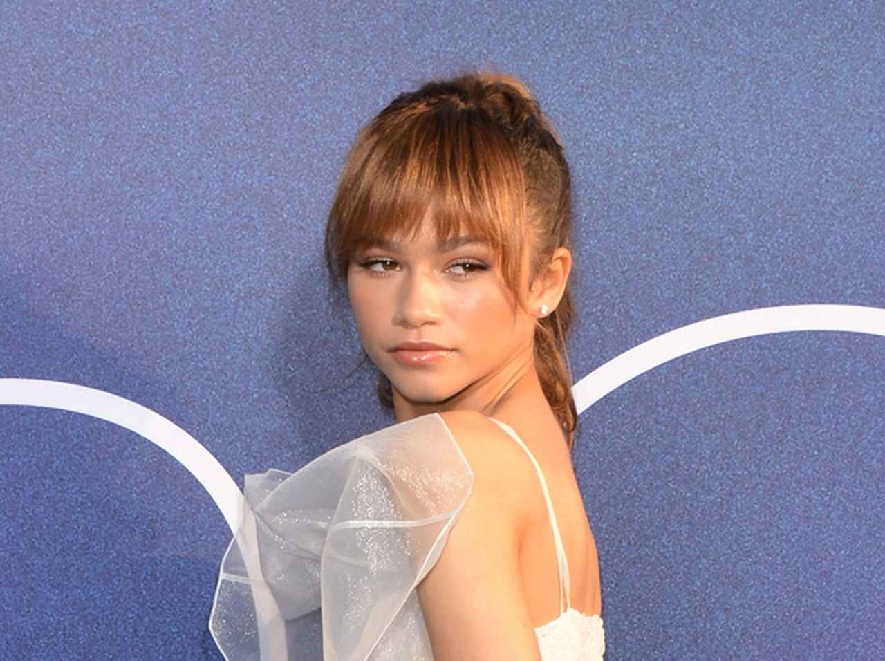 ゼンデイヤが『ユーフォリア』より楽曲リリース、ダークな雰囲気が不安を煽る