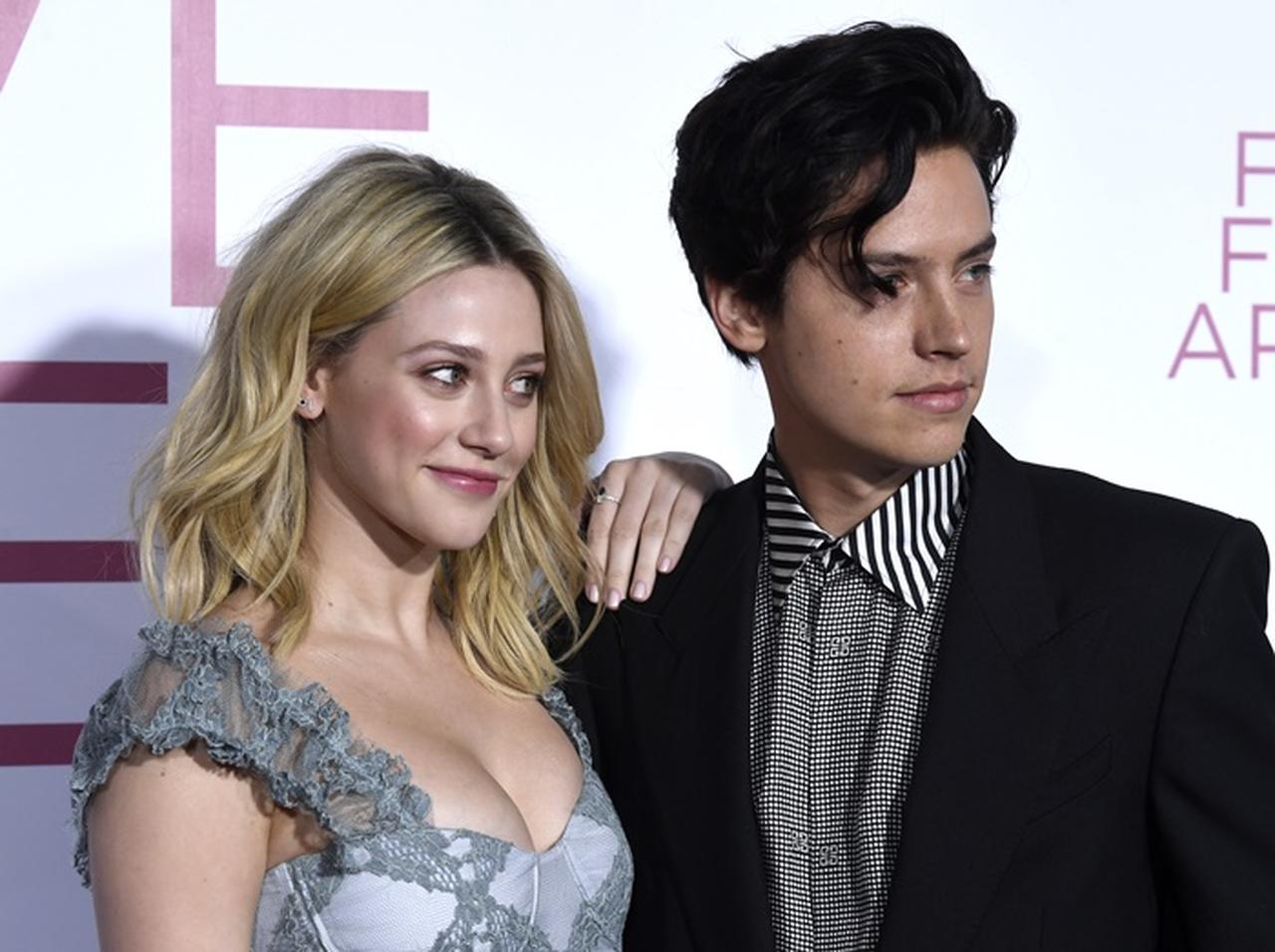 リリ・ラインハート、破局説のコール・スプラウスに「愛のポエム」を捧げる