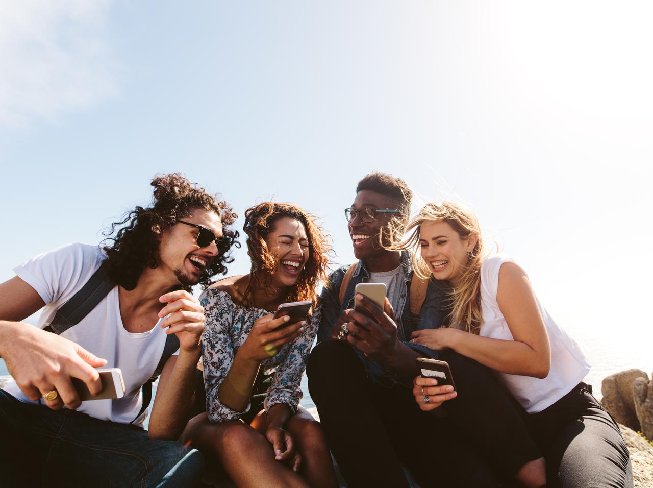 ウィロウ・スミスが宣言した、「複数人」で恋愛する『ポリフィデリティ』ってなに?