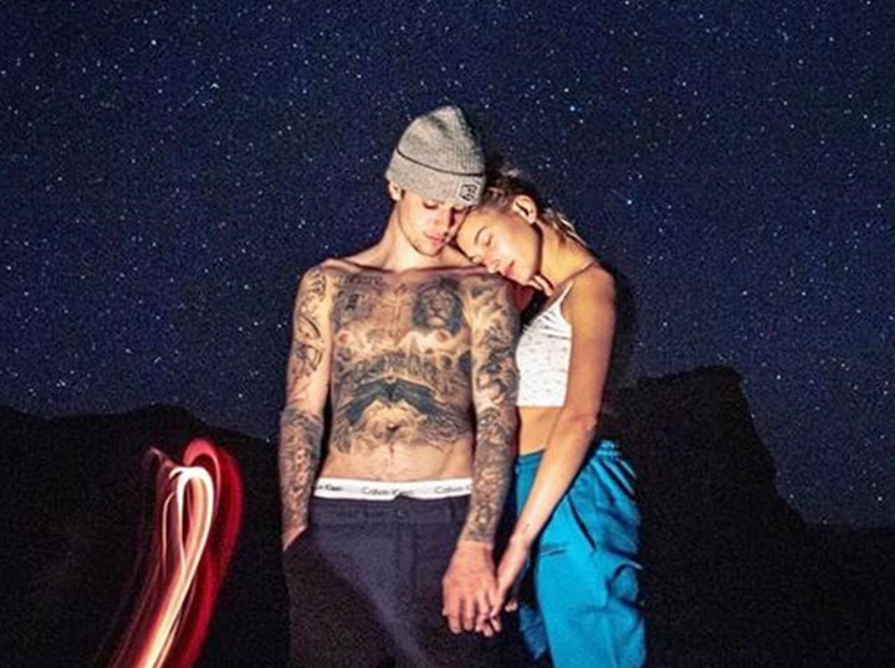 ヘイリー・ビーバー、結婚記念日にジャスティンと日本で撮影した「秘蔵写真」を公開