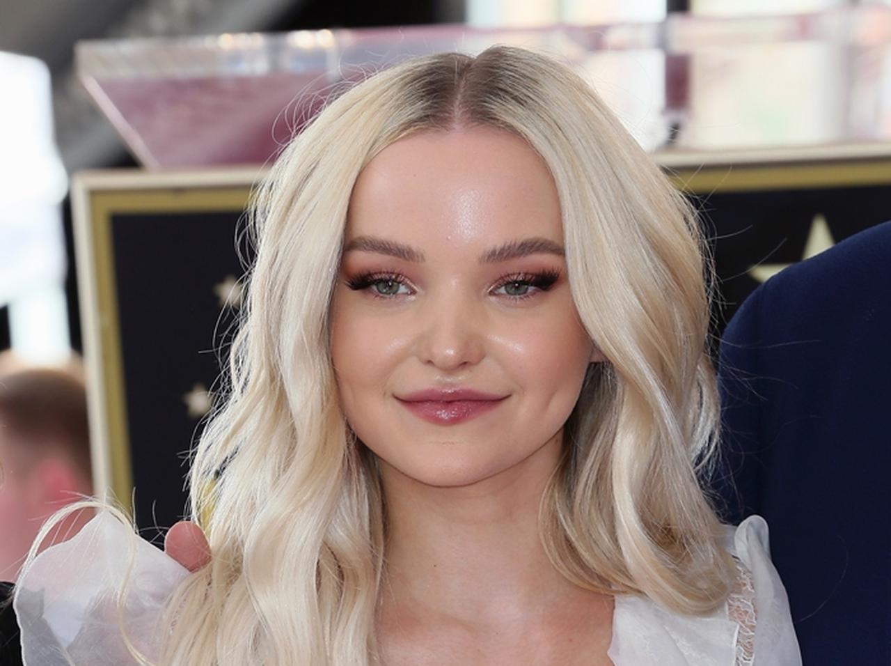 ダヴ・キャメロン流、ネイルの色の選び方で「違う自分」を楽しむ方法