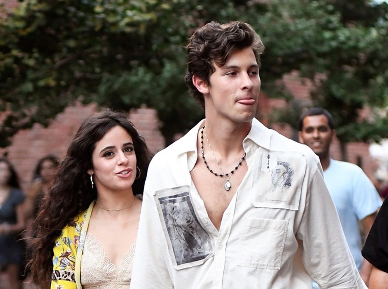 ショーン・メンデス、カミラ・カベロと「ベロチュー」で“魚みたいなキス”の汚名返上