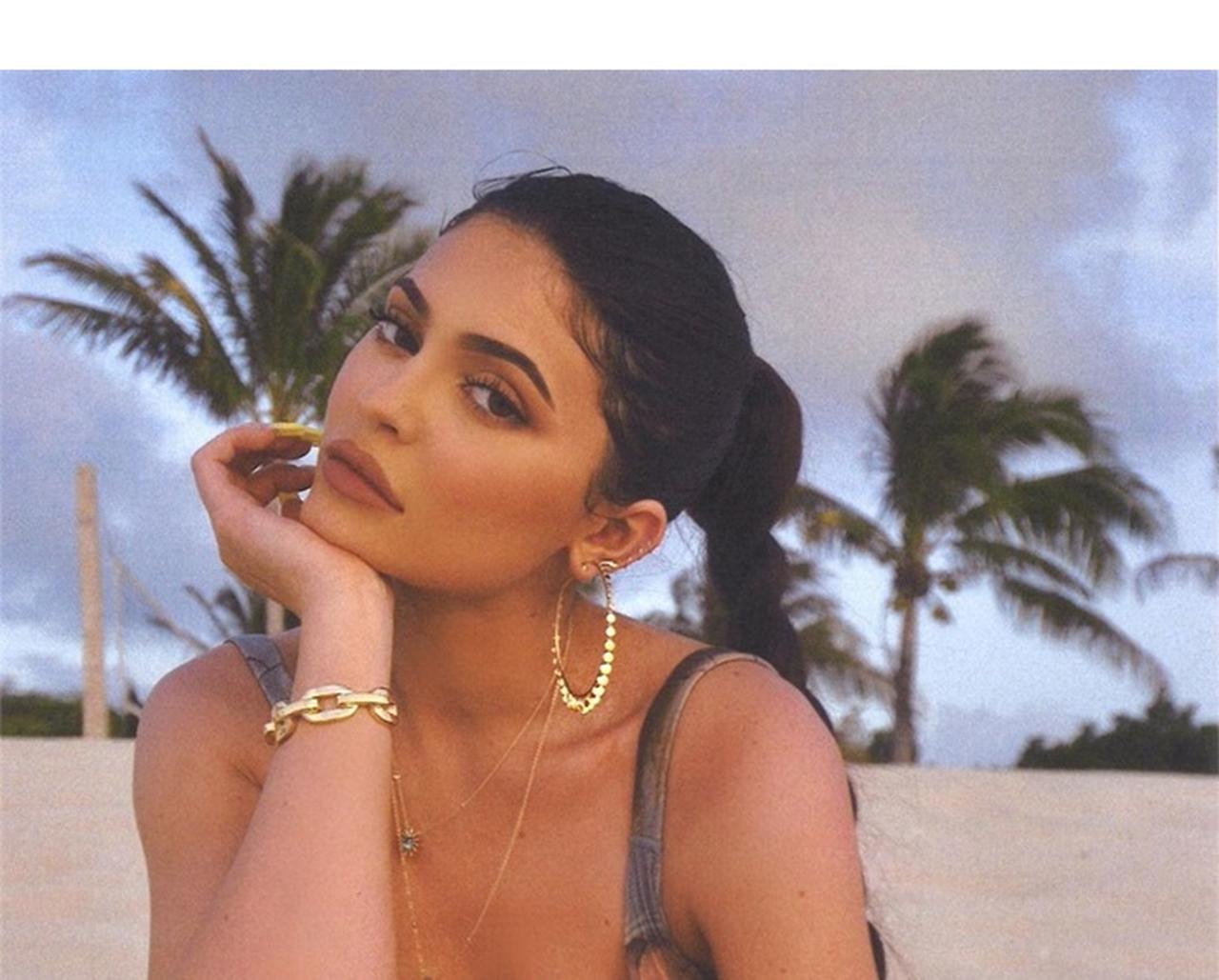 カイリー・ジェンナー、テレビの位置が「勝ち組」すぎる