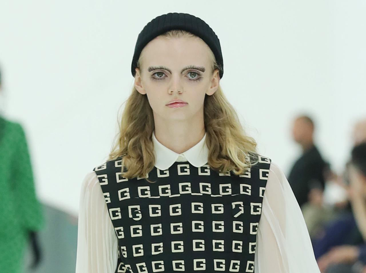 グッチ、ランウェイでお披露目された「つけまつげ」の使い方が斬新すぎて絶句