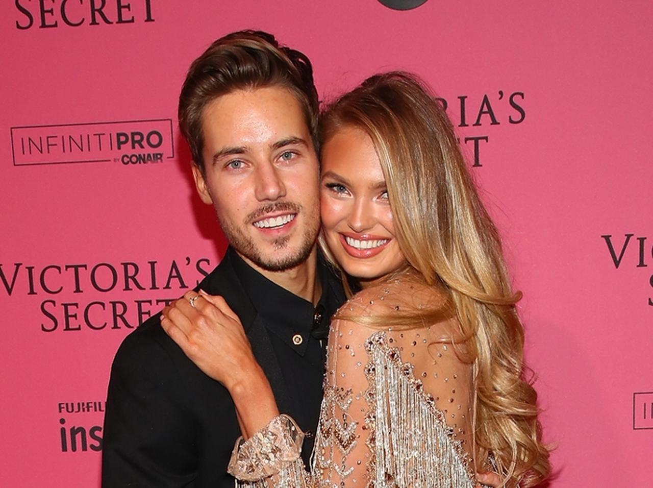 ヴィクトリアズ・シークレットのロミー・ストリド、恋人にメイクしてもらう動画が微笑ましい