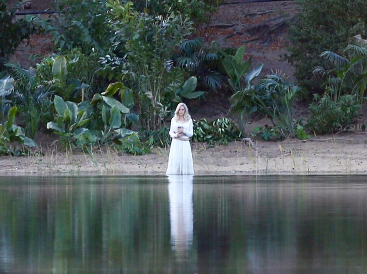 MCU新作『エターナルズ』、アンジェリーナ・ジョリーの撮影現場を激写