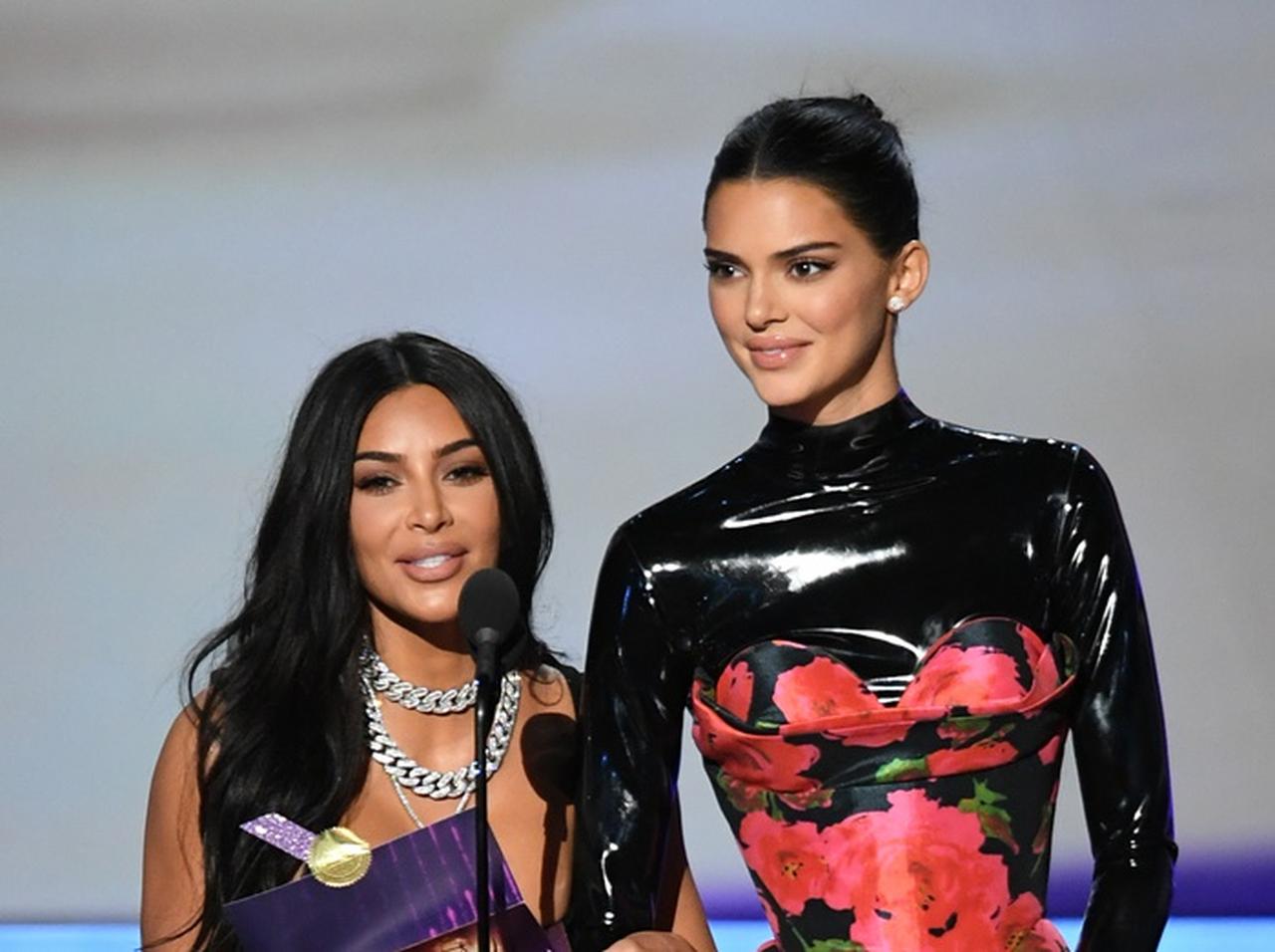 キム・カーダシアン&ケンダル・ジェンナー、エミー賞で「笑い者」にされる…