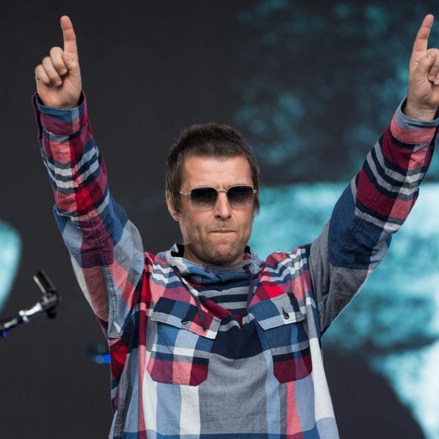 リアム・ギャラガー、息子たちに「不良じゃない」と言われ「不良すぎる」大反論
