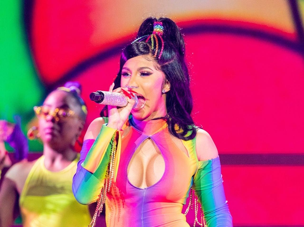 カーディ・B、“アレ”をするなら口の中じゃなくて「アソコにして」とお願い