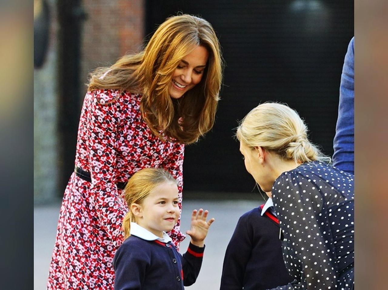 キャサリン妃、初登校に緊張気味のシャーロット王女にかけた「言葉」にほっこり
