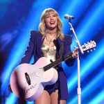 テイラー・スウィフト、全米1位通算100週！ビートルズに迫る
