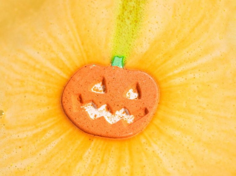 LUSHから、バスタイムも「ハロウィン」が楽しめる限定アイテム登場