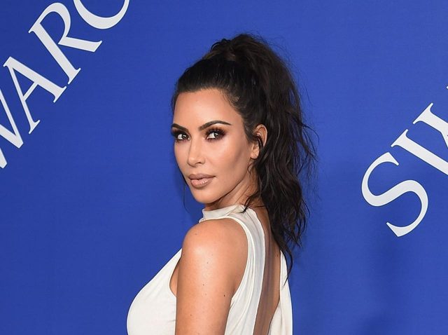 キム・カーダシアン、コスメブランドで初の試みにチャレンジ