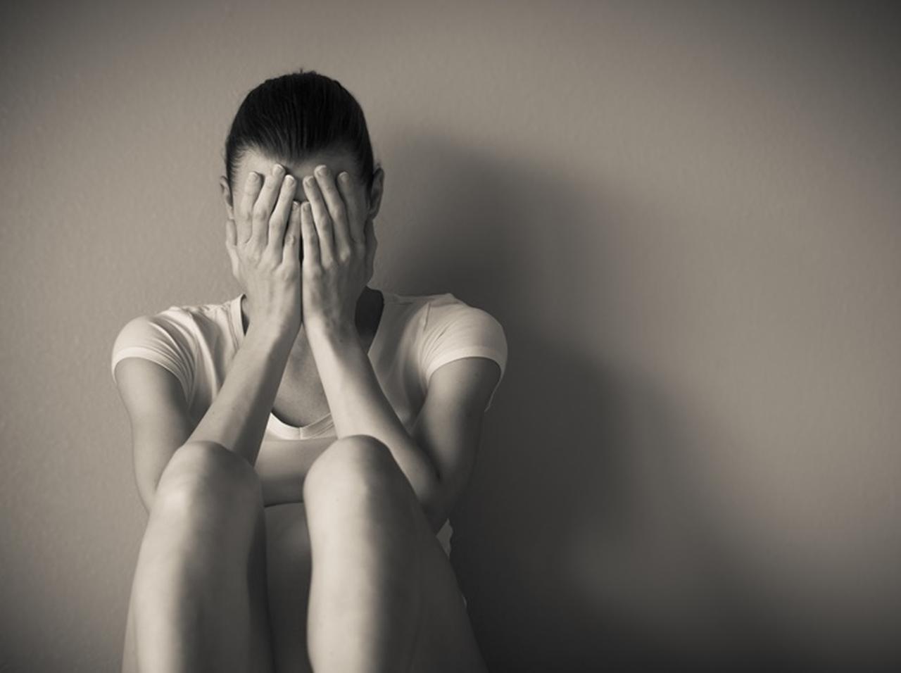 イギリスで自殺者が増加、若者と高齢者の自殺率が急増