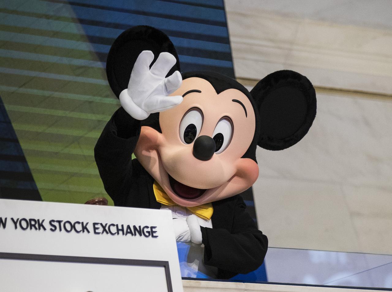 ディズニーが「寝ない子」のためにキャラクター総出で『電話』、ママパパ歓喜