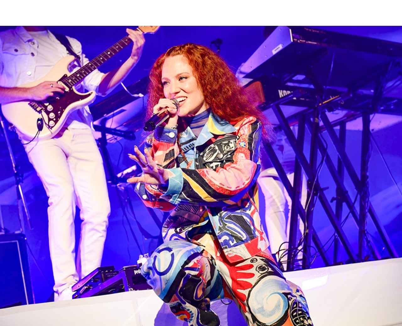 ジェス・グリン、圧倒的な歌声で心を揺さぶった初の来日公演をレポート