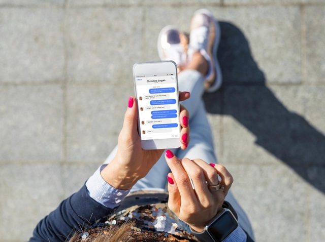 死者をよみがえらせるアプリ「Replika」が、リアル『ブラック・ミラー』