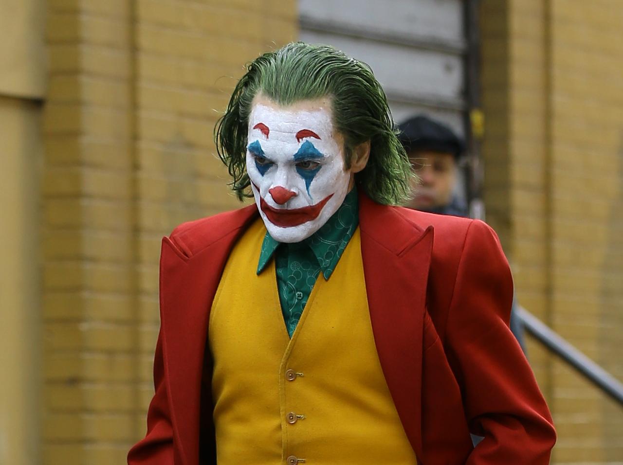 『ジョーカー』俳優ホアキン・フェニックス、憧れる人が「最悪の事態を引き起こす」のでは?という質問に口を開く