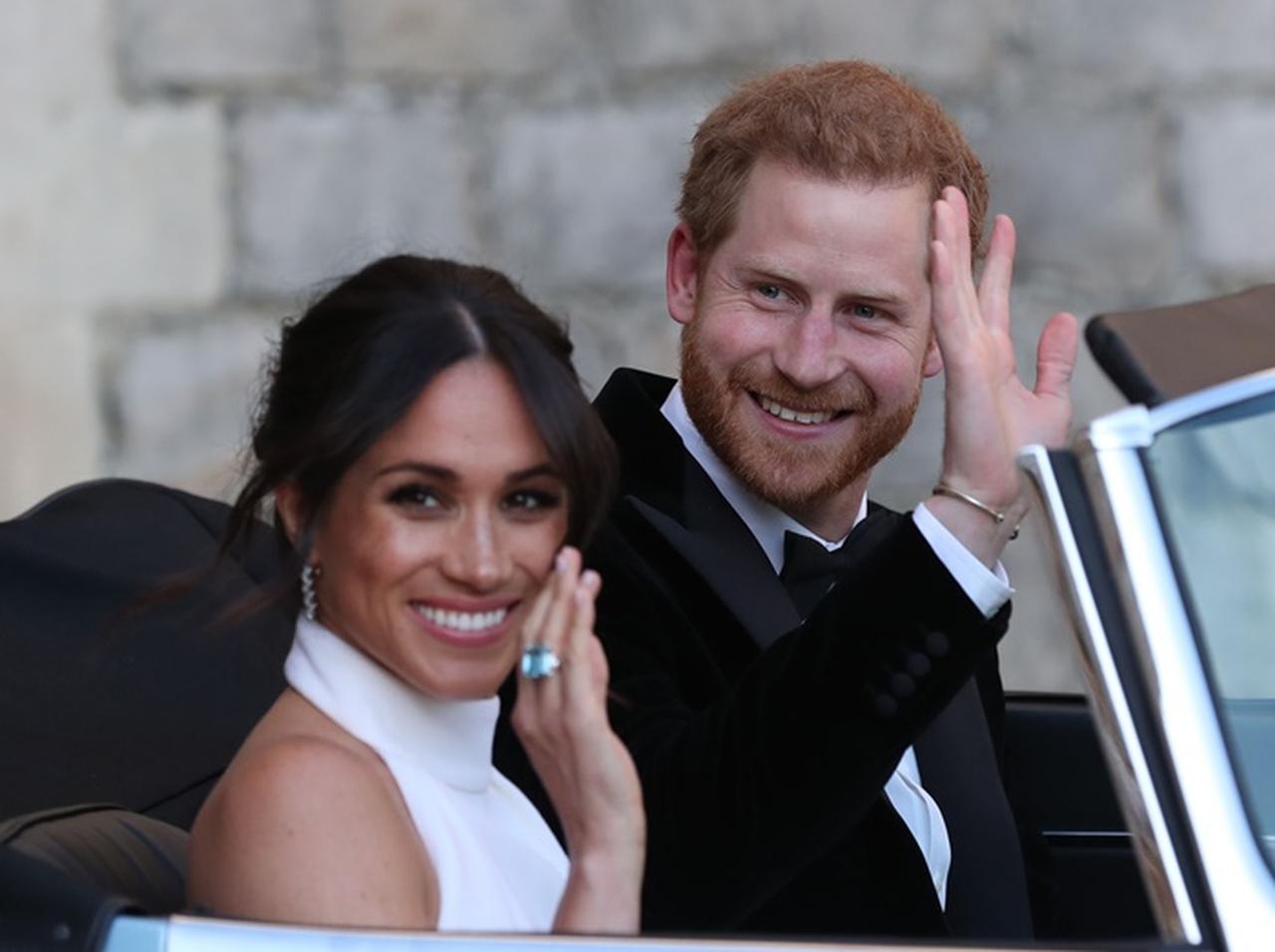 メーガン妃、150万円のドレスにたった「600円」のイヤリングを合わせる