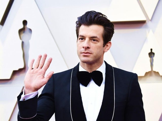 「サピオセクシャル」とカミングアウトしたマーク・ロンソンが謝罪