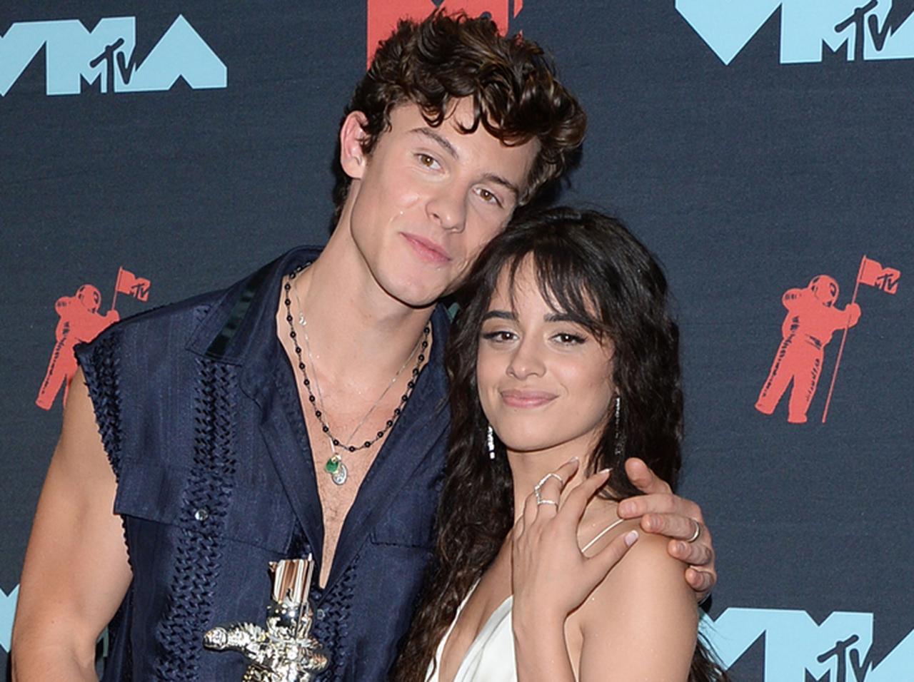 カミラ・カベロ、ショーン・メンデスとの恋について話さない「理由」がロマンチック