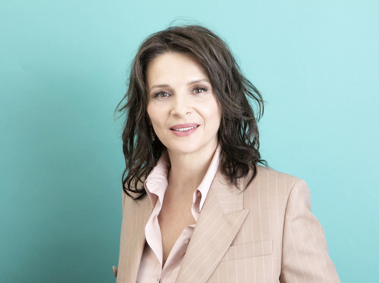 『真実』ジュリエット・ビノシュ、「彼氏に染まりたい女の子」へのアドバイス【インタビュー】