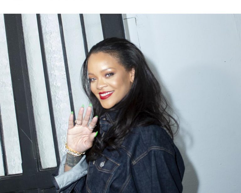 リアーナが再び日本へ!大切な人に会った足でそのまま来日か