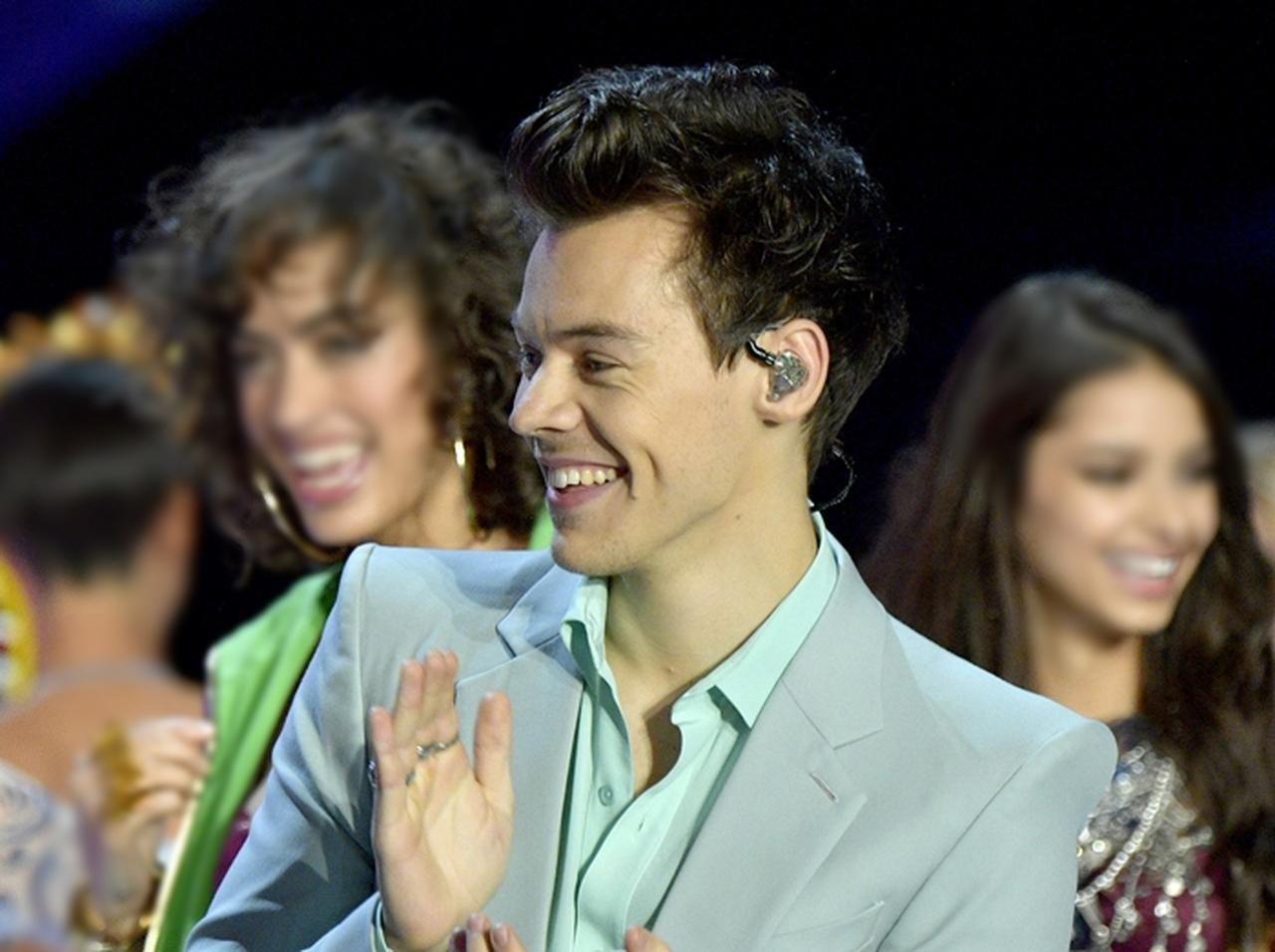 ハリー・スタイルズ、心温まる「メッセージ」で悩んでいる女性を救う