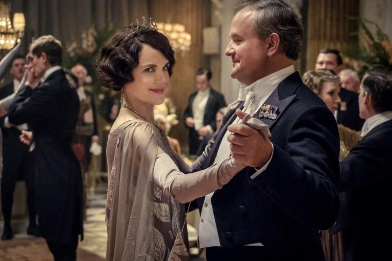 映画『ダウントン・アビー』クローリー家の面々が登場する場面写真を一挙公開