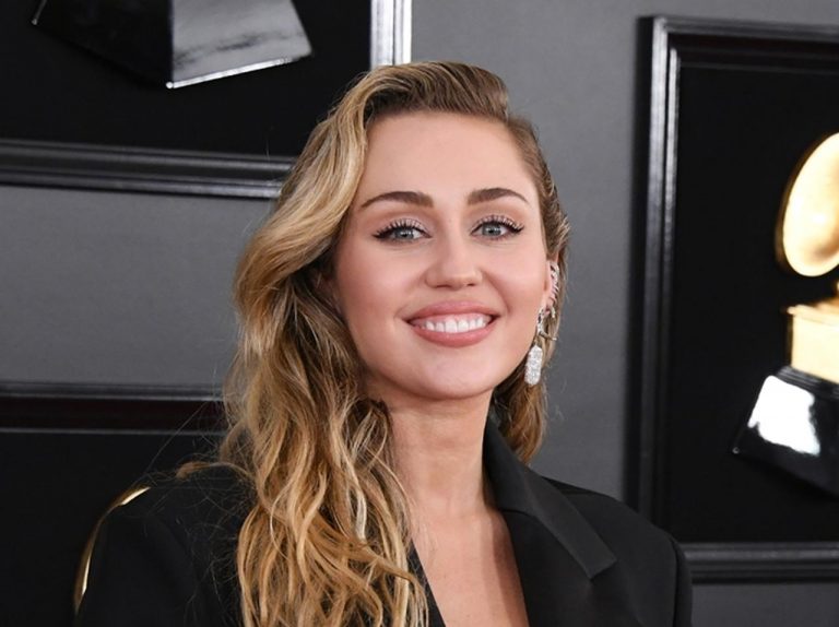 マイリー・サイラス、「新しい恋人候補」との面会写真を公開