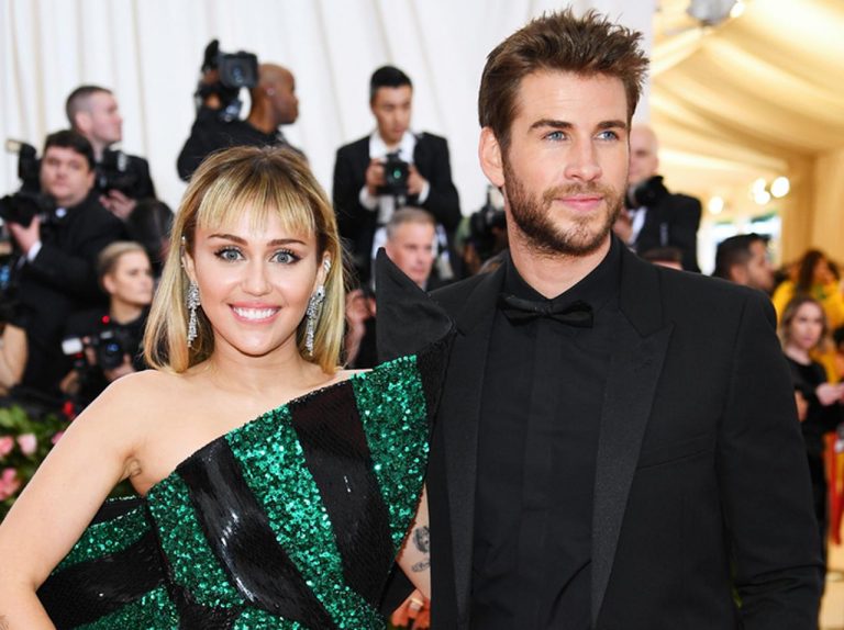 マイリー・サイラスと離婚のリアム・ヘムズワース、「同郷女優」と手つなぎデート