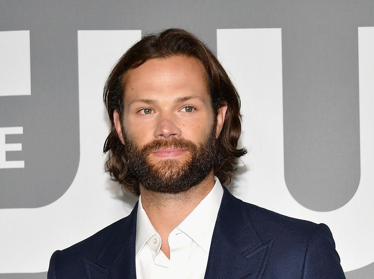 『スーパーナチュラル』ジャレッド・パダレッキの「逮捕写真」が公開、撮影に影響は?