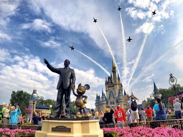 ディズニーランド、スター・ツアーズのアップグレードを『スター・ウォーズ』新作公開に合わせて発表