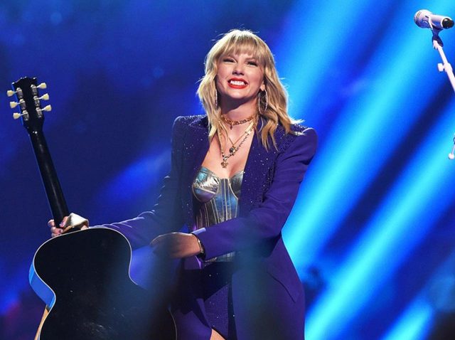 テイラー・スウィフト、しばらくは長期ツアーを行なわない「理由」が泣ける