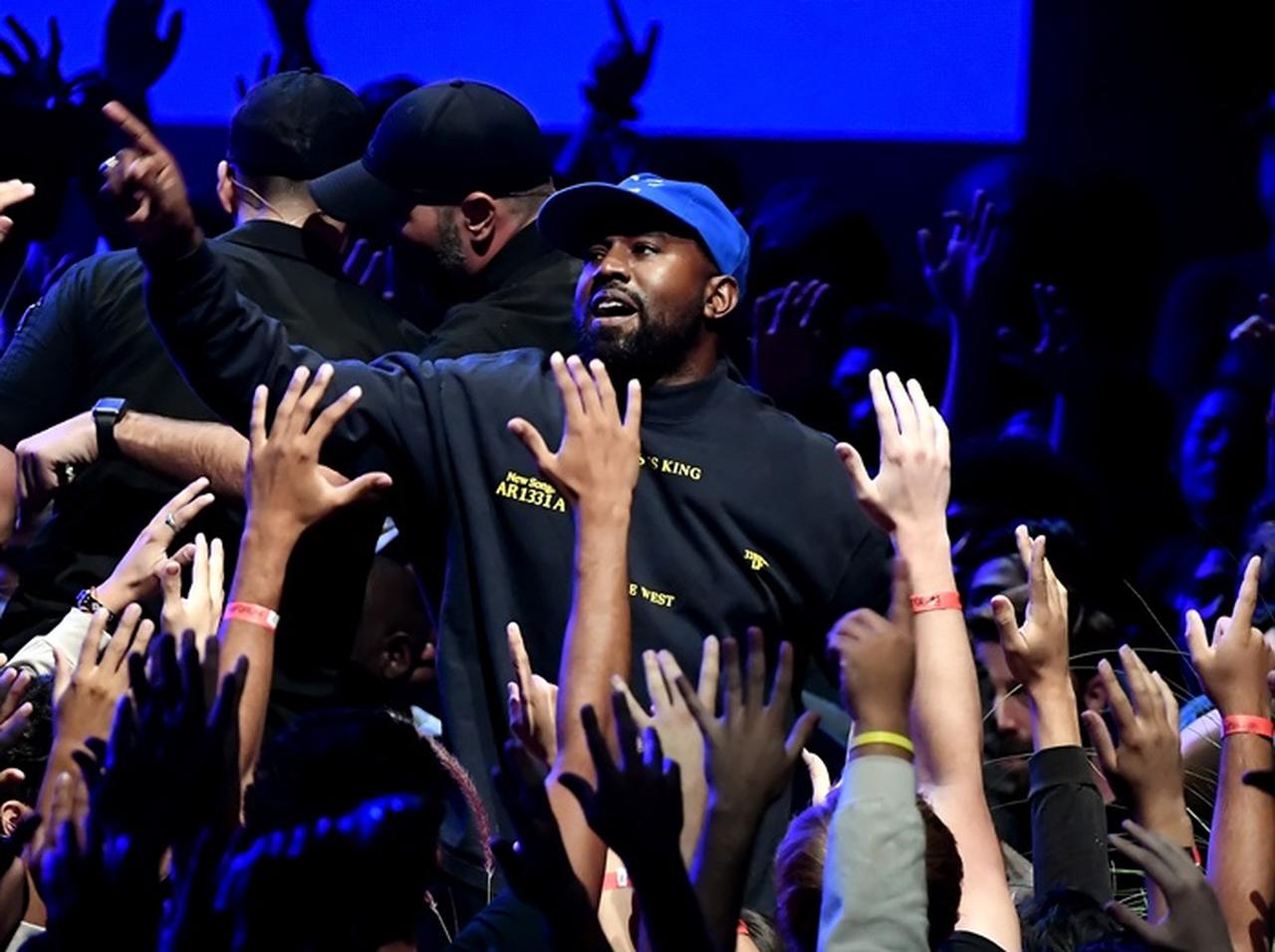 カニエ・ウェスト、5歳でアダルト雑誌に目覚め「ポルノ依存症」になったことを赤裸々告白